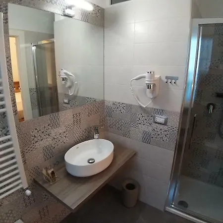 Oda ve Kahvaltı La Rosa Felice 4*