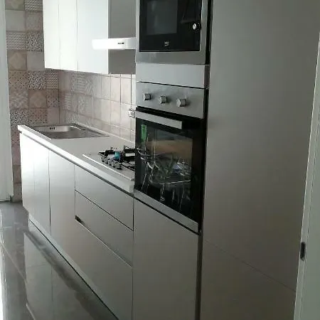 La Rosa Felice Oda ve Kahvaltı 4*