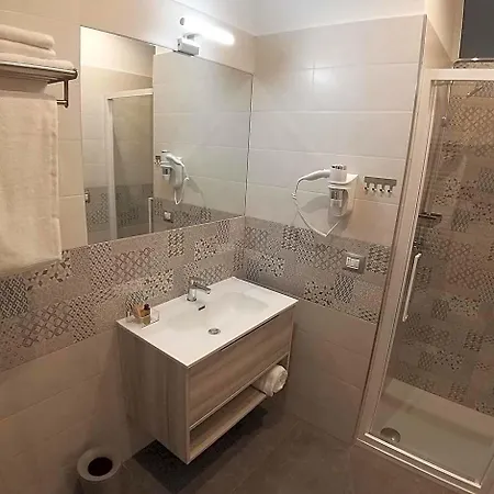 La Rosa Felice 3* Bari